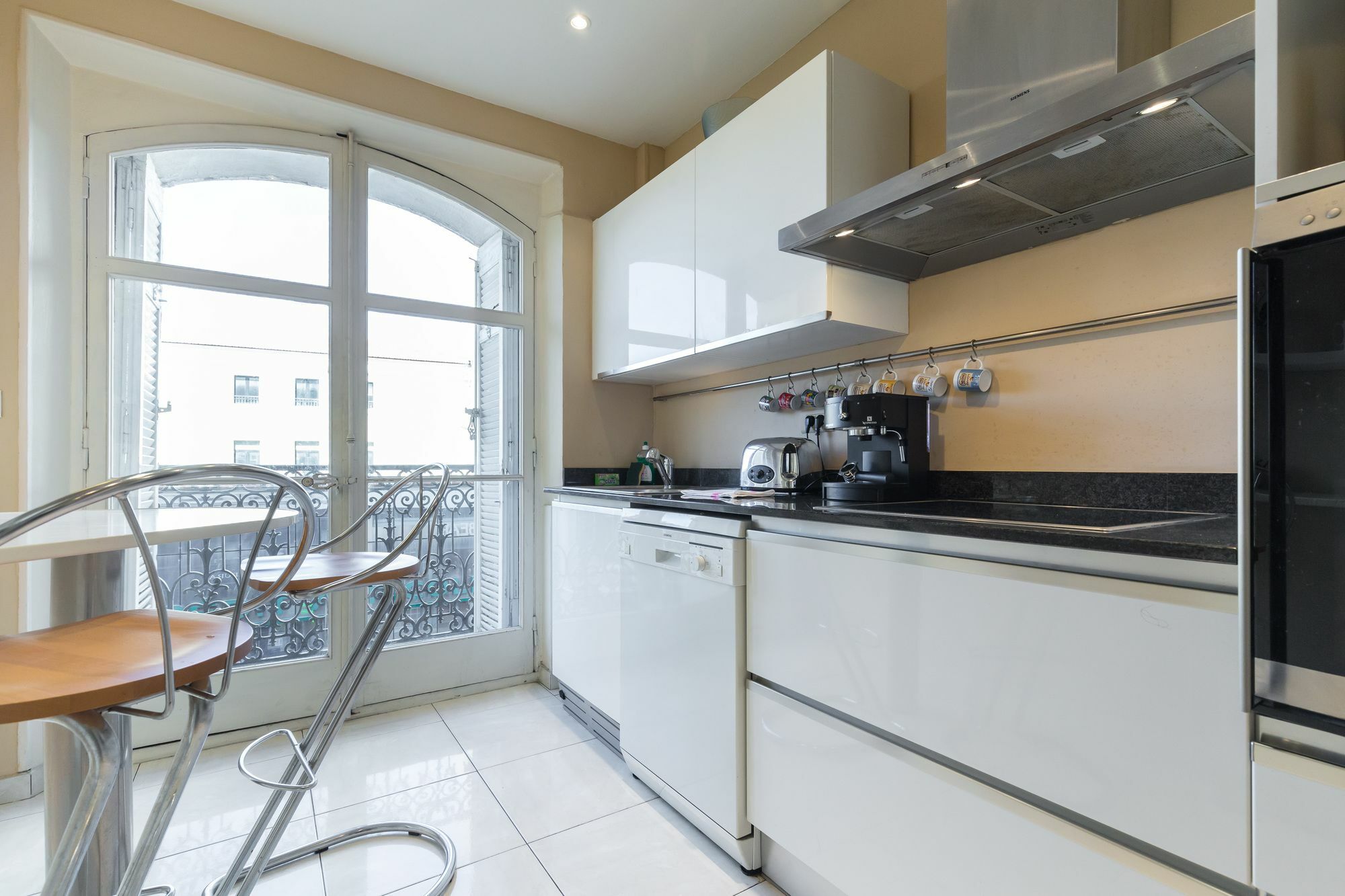 Lovely 2 Bed 2 Bath Apartment In Cannes On Rue Antibea Easy Walk To The Palais 224 Eksteriør bilde